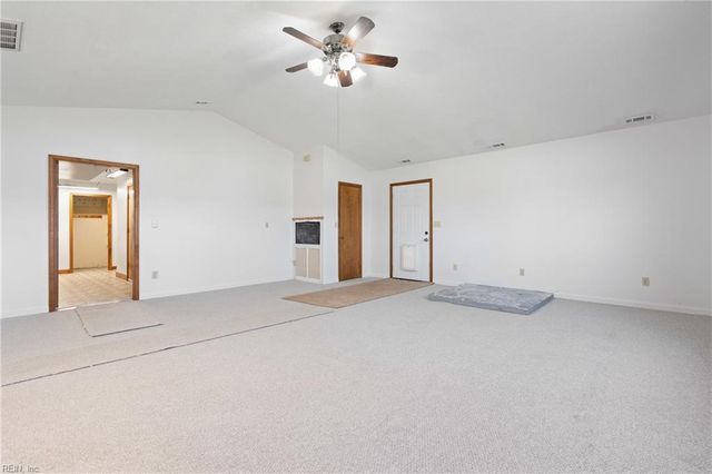12522 Doles RD, Zuni, VA 23898