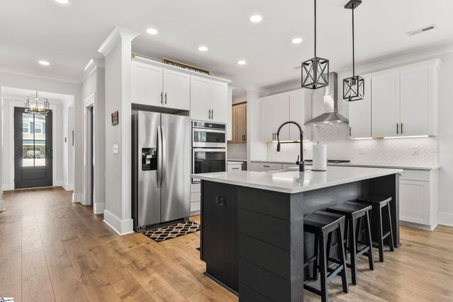 218 Deerview Trail, Simpsonville, SC 29680