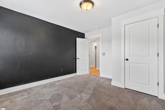 218 Deerview Trail, Simpsonville, SC 29680