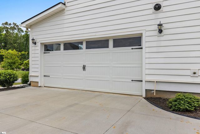 218 Deerview Trail, Simpsonville, SC 29680