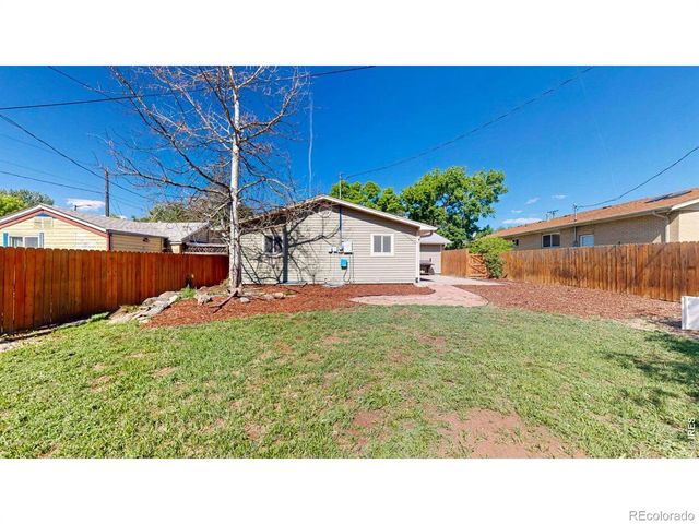 532 N Madison Avenue, Loveland, CO 80537
