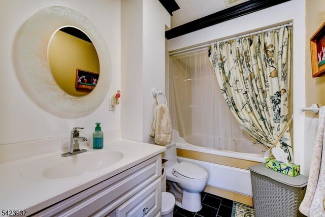 82 Newton Ave, Sussex Boro, NJ 07461