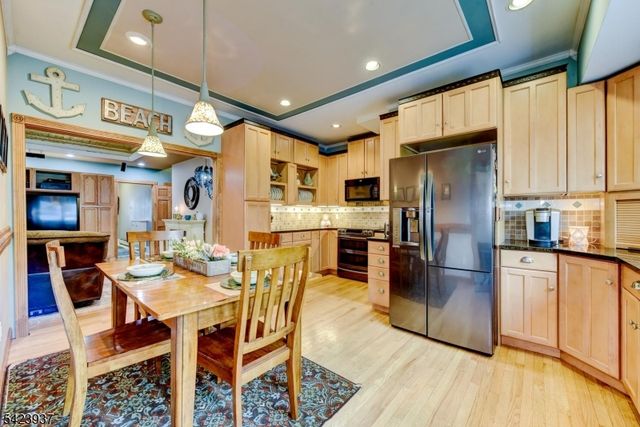 82 Newton Ave, Sussex Boro, NJ 07461