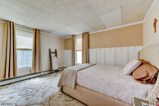 82 Newton Ave, Sussex Boro, NJ 07461
