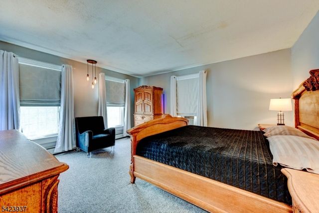 82 Newton Ave, Sussex Boro, NJ 07461