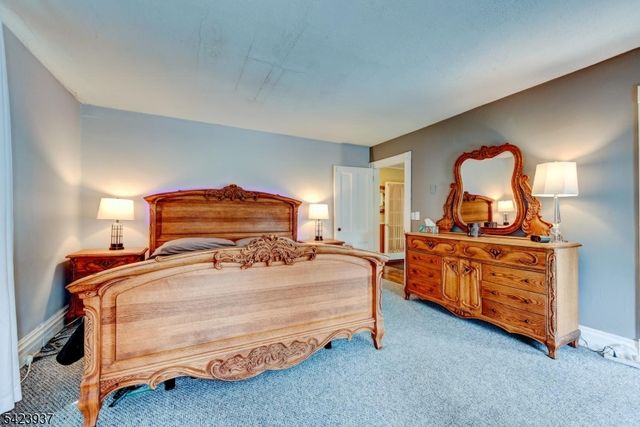 82 Newton Ave, Sussex Boro, NJ 07461