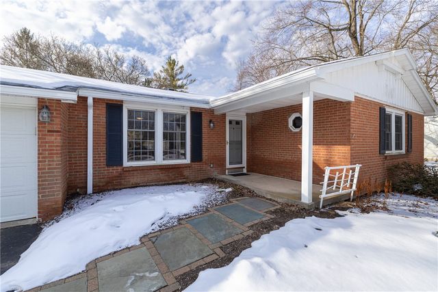 88 Coachman Drive, Penfield, NY 14526