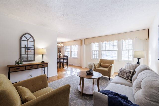 88 Coachman Drive, Penfield, NY 14526