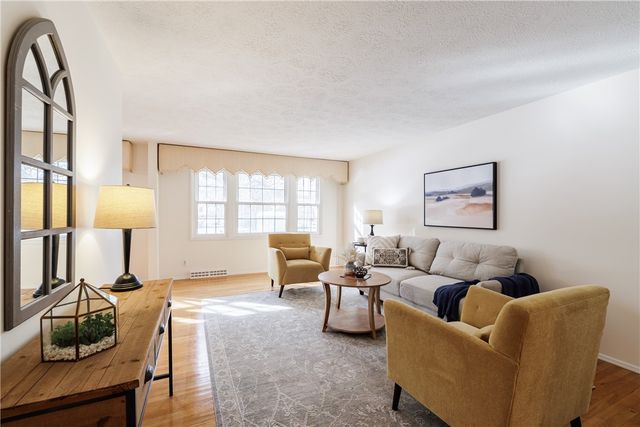 88 Coachman Drive, Penfield, NY 14526