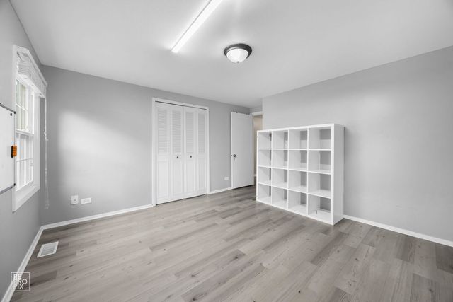 120 Tamworth Place, Schaumburg, IL 60194
