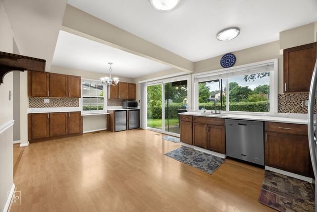 120 Tamworth Place, Schaumburg, IL 60194