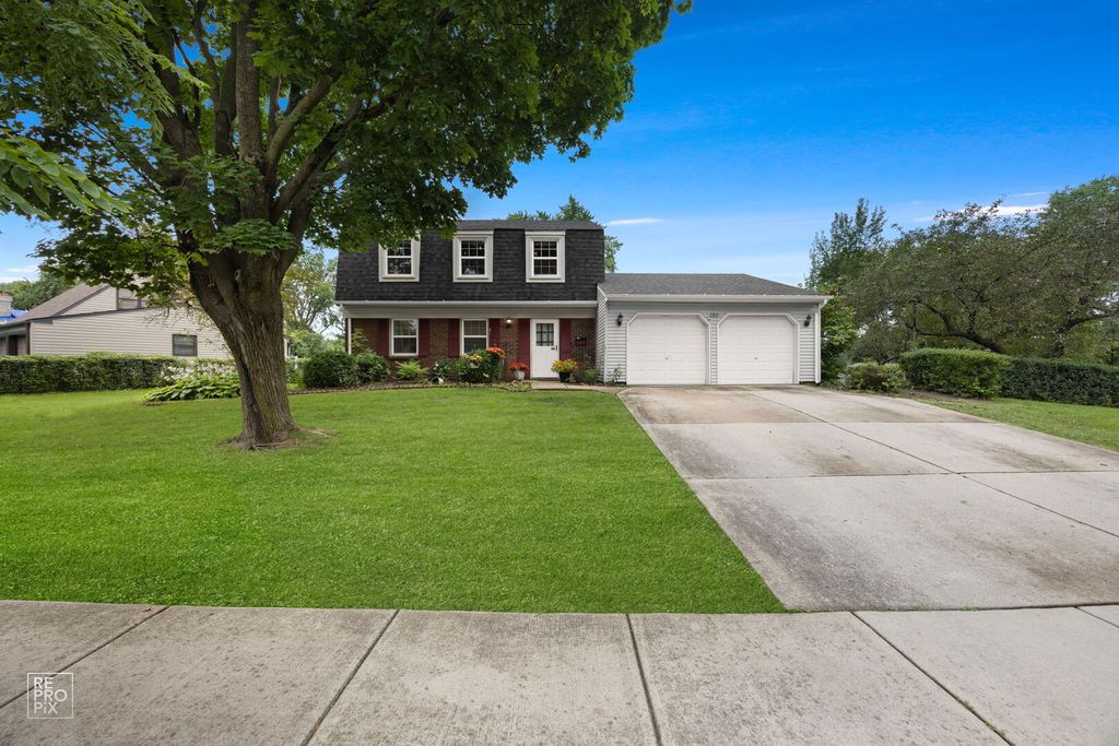 120 Tamworth Place, Schaumburg, IL 60194