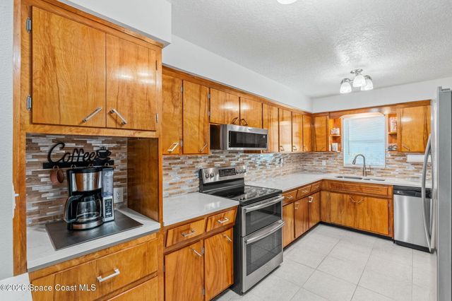 1075 Samar Road, Cocoa Beach, FL 32931