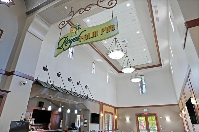 2726 Heritage Park Ln, Sacramento, CA 95835