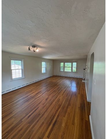485 Central Street, Leominster, MA 01453