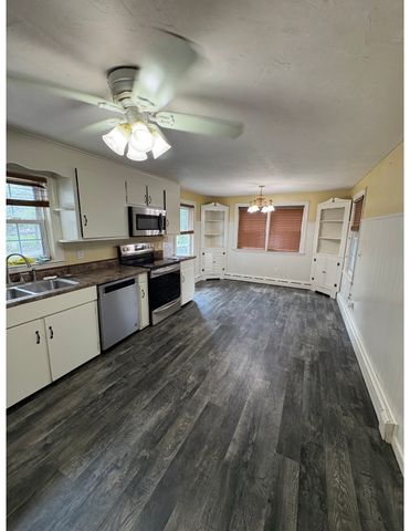 485 Central Street, Leominster, MA 01453