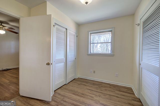 16 Summit Drive SE, Lindale, GA 30147