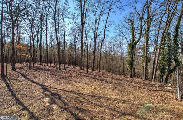 16 Summit Drive SE, Lindale, GA 30147