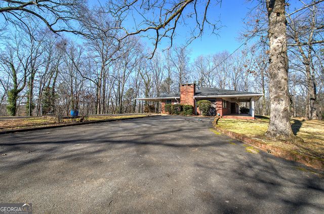 16 Summit Drive SE, Lindale, GA 30147