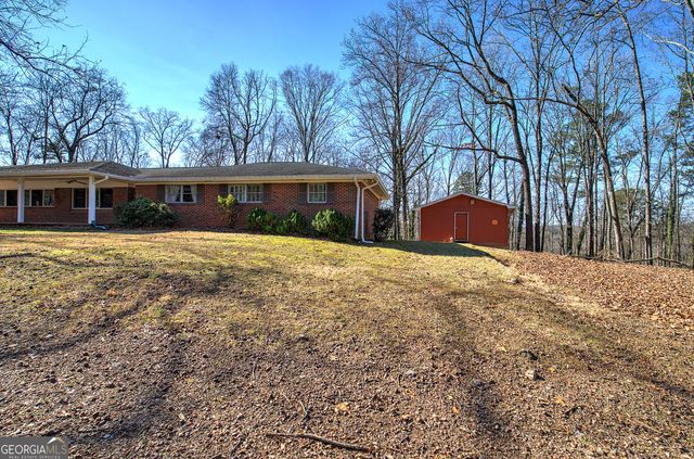 16 Summit Drive SE, Lindale, GA 30147