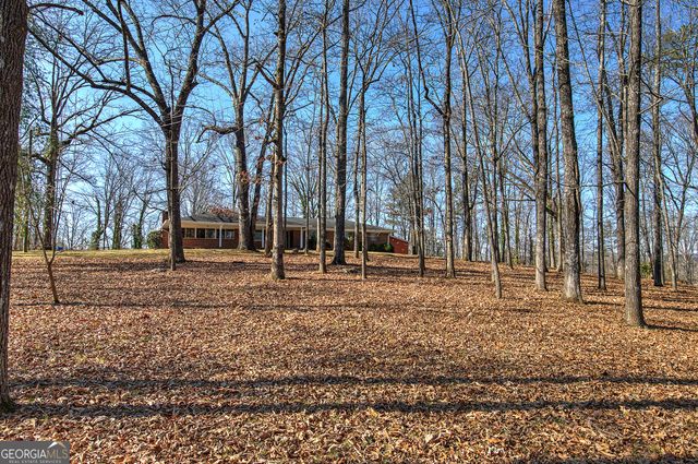 16 Summit Drive SE, Lindale, GA 30147