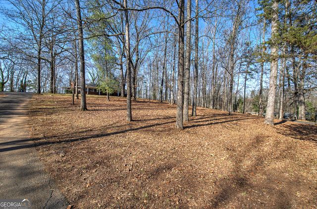 16 Summit Drive SE, Lindale, GA 30147