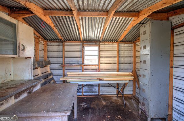 16 Summit Drive SE, Lindale, GA 30147