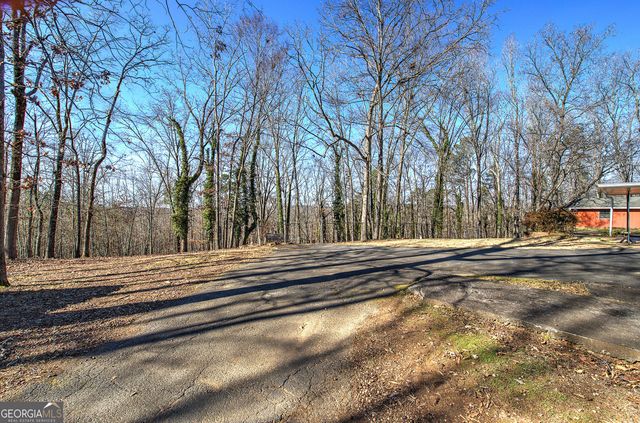 16 Summit Drive SE, Lindale, GA 30147