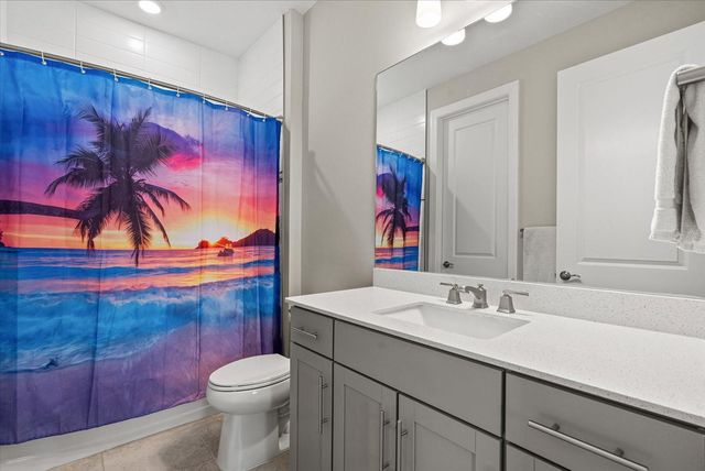 5925 BLUESTAR COURT, Lakewood Ranch, FL 34211