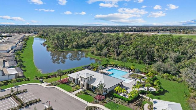 5925 BLUESTAR COURT, Lakewood Ranch, FL 34211