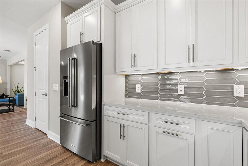 Image 16 of property listing at 5925 BLUESTAR COURT, Lakewood Ranch, FL 34211