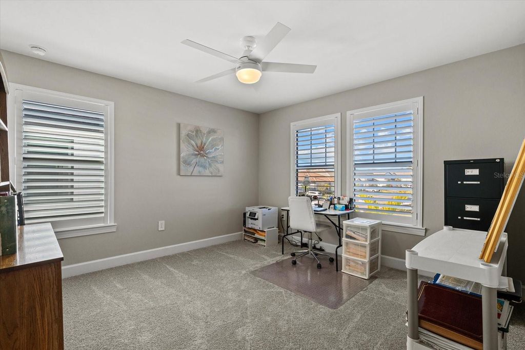 Image 23 of property listing at 5925 BLUESTAR COURT, Lakewood Ranch, FL 34211