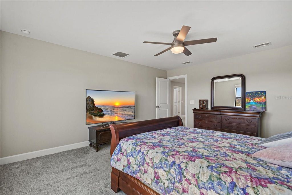 Image 30 of property listing at 5925 BLUESTAR COURT, Lakewood Ranch, FL 34211