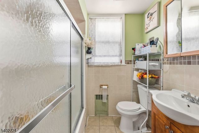 320 Westfield Ave, Elizabeth City, NJ 07208