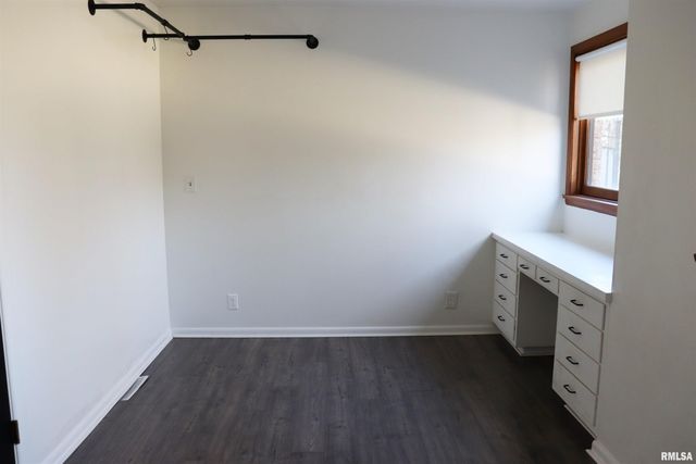 111 W MERLE Lane, Peoria, IL 61604