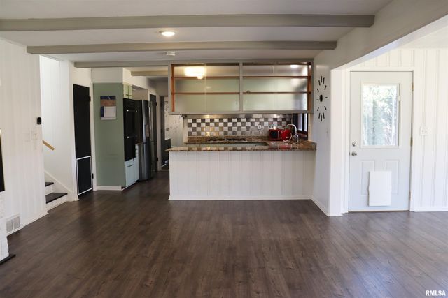 111 W MERLE Lane, Peoria, IL 61604