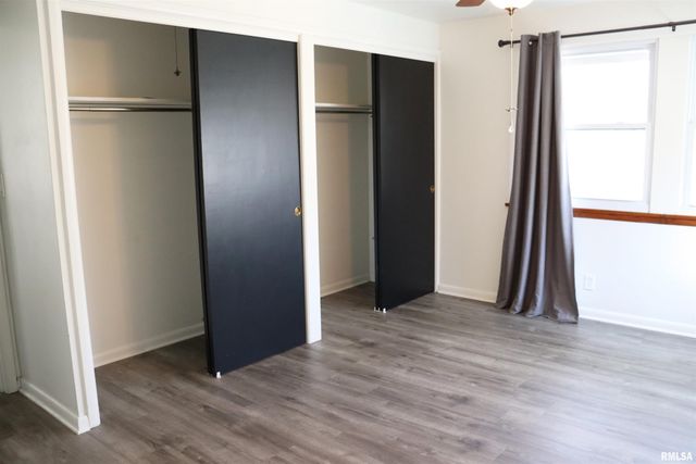 111 W MERLE Lane, Peoria, IL 61604