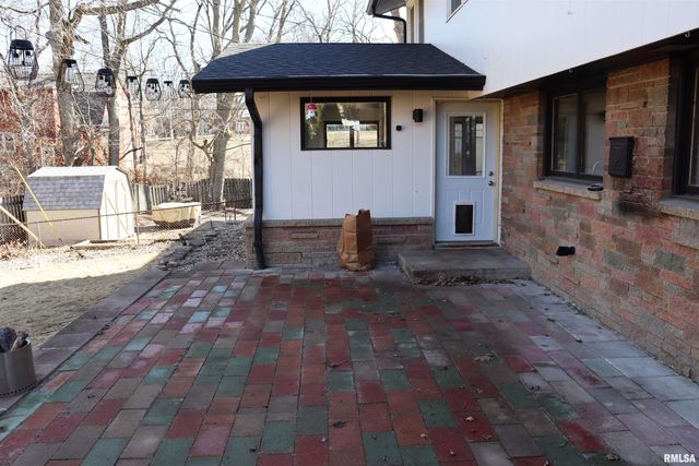 111 W MERLE Lane, Peoria, IL 61604