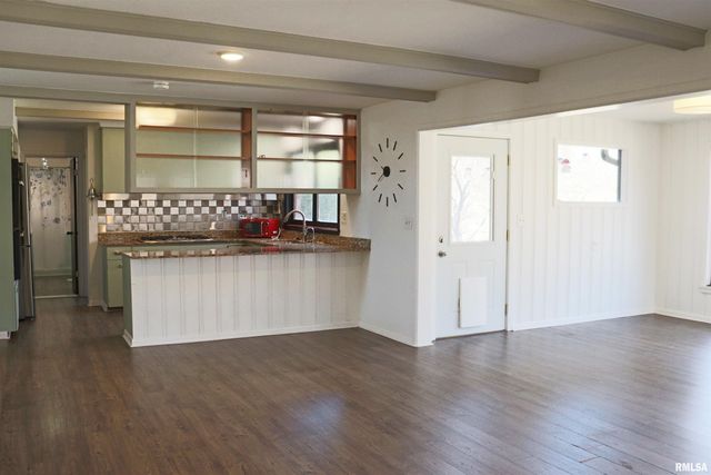 111 W MERLE Lane, Peoria, IL 61604