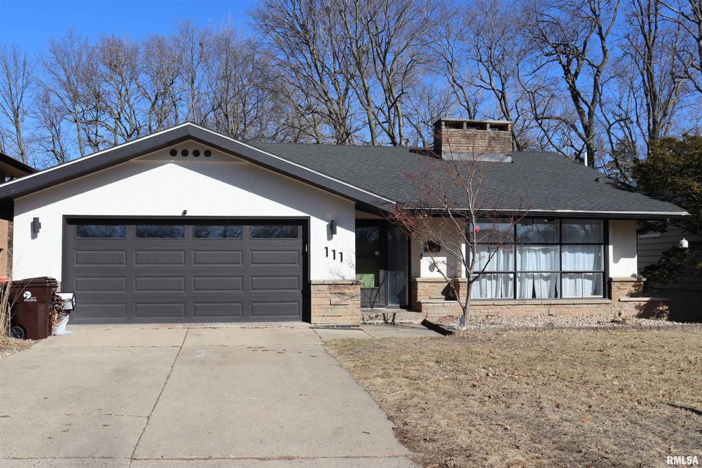 111 W MERLE Lane, Peoria, IL 61604