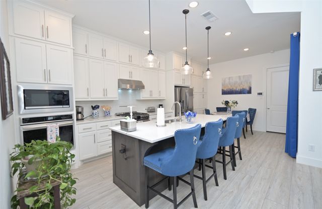 2421 Longspur Drive, Fort Worth, TX 76008