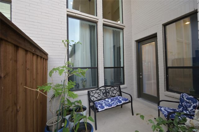 2421 Longspur Drive, Fort Worth, TX 76008