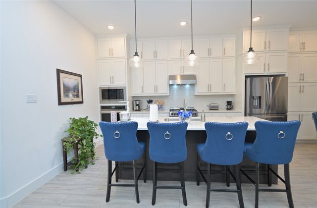 2421 Longspur Drive, Fort Worth, TX 76008