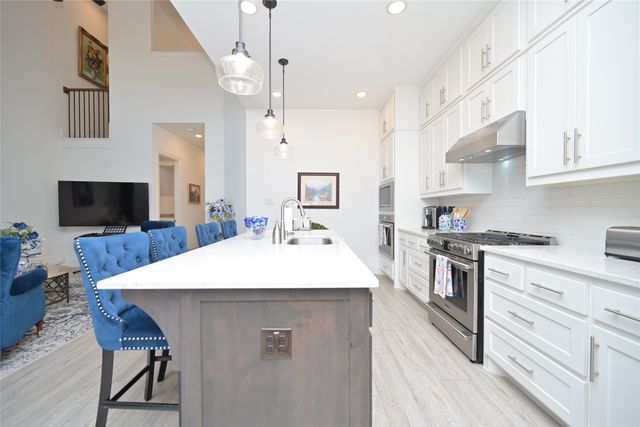 2421 Longspur Drive, Fort Worth, TX 76008