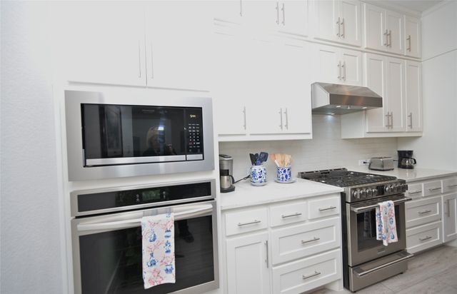 2421 Longspur Drive, Fort Worth, TX 76008