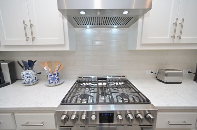 2421 Longspur Drive, Fort Worth, TX 76008