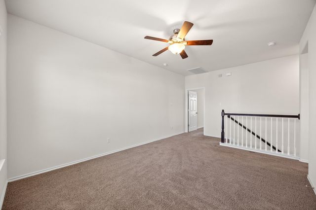 2105 Town Centre DR 44, Round Rock, TX 78664