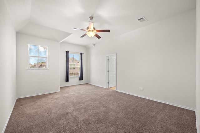 2105 Town Centre DR 44, Round Rock, TX 78664