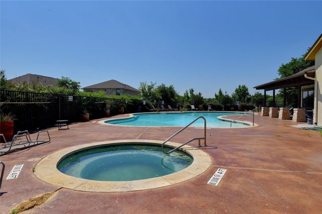 2105 Town Centre DR 44, Round Rock, TX 78664