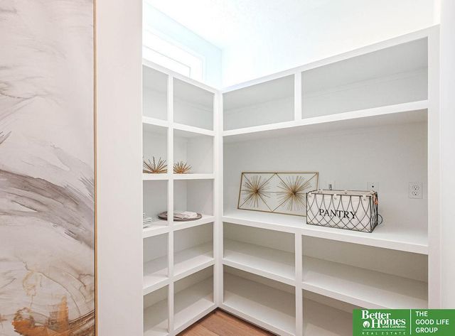 10110 S 191 Street, Gretna, NE 68136